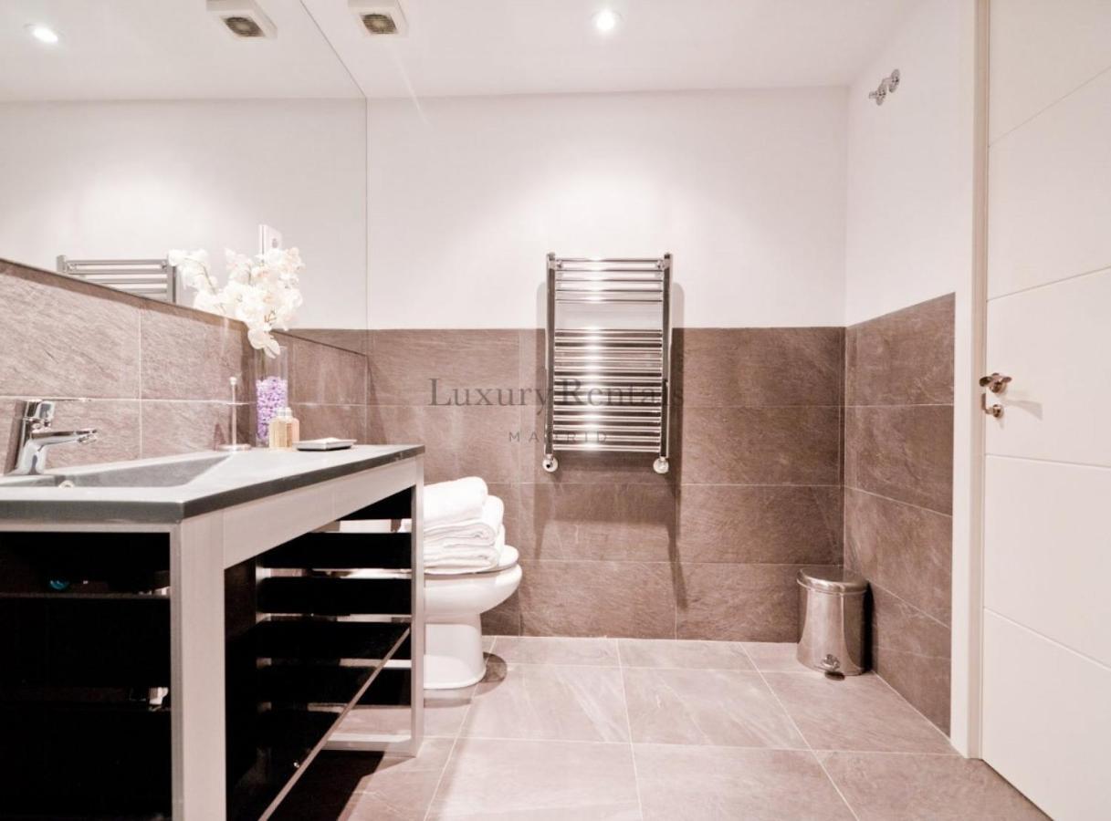 Spacious Temporary Apartment In Madrid Argueelles Close To Moncloa, Chamberi & Gran Via, Princesa V ภายนอก รูปภาพ